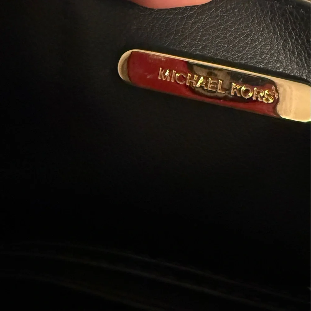 MICHAEL MICHAEL KORS “Mercer” NWT Black leather messenger Bag Full Inclusion!